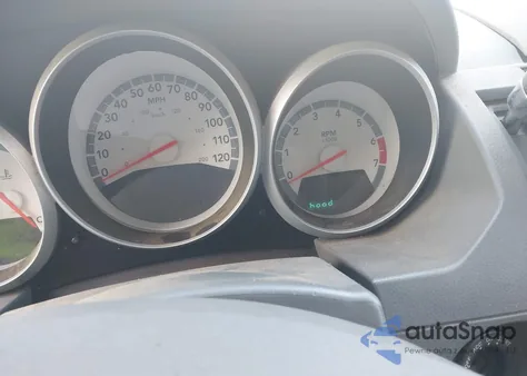 2008 Dodge Grand Caravan Sxt z USA, uszkodzony, nr VIN 2D8HN54XX8R645539